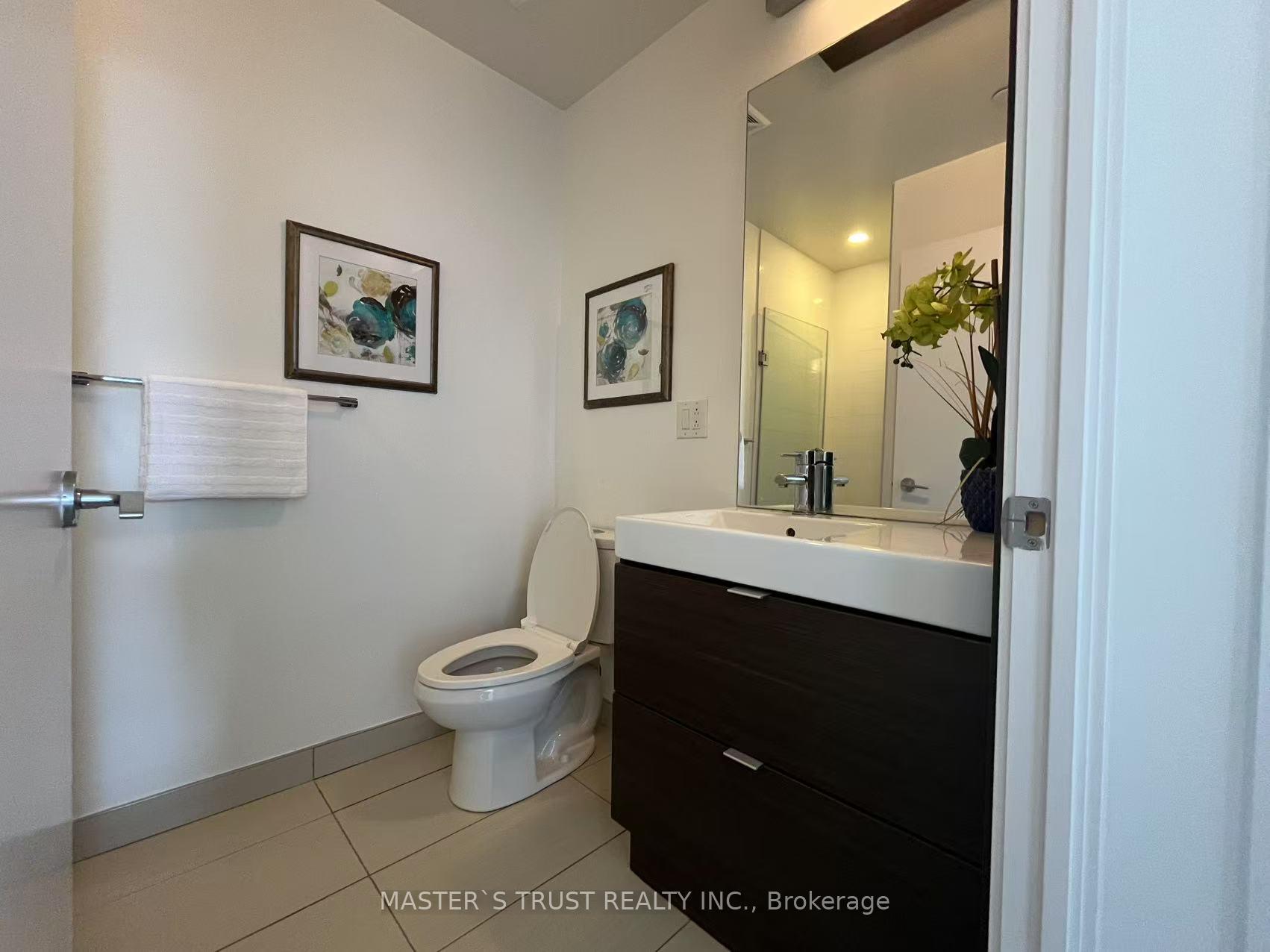 3 Bedrooms Condo at 62 Forest Manor, Toronto For sale