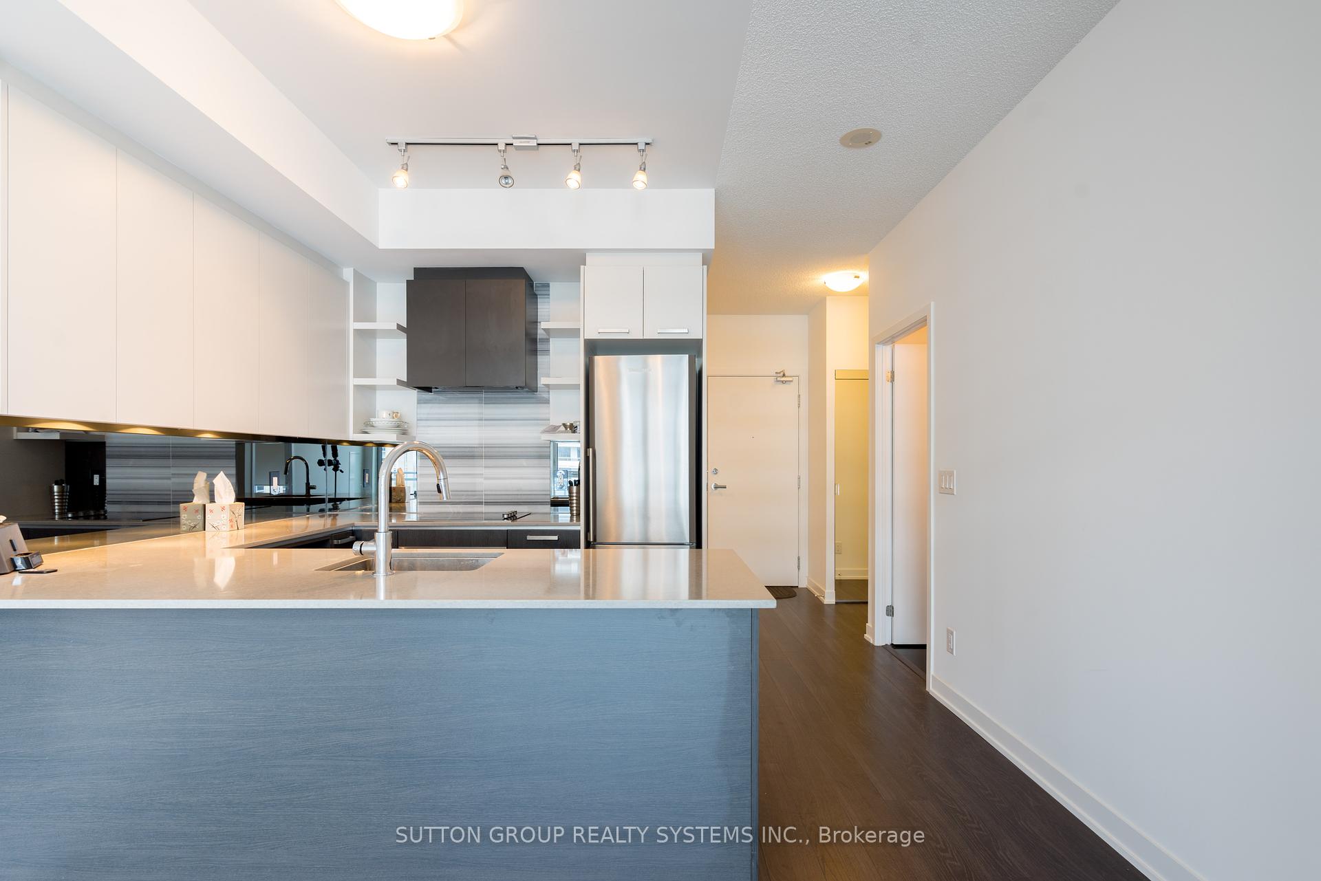 2 Bedrooms Condo at 1830 Bloor, Toronto For sale