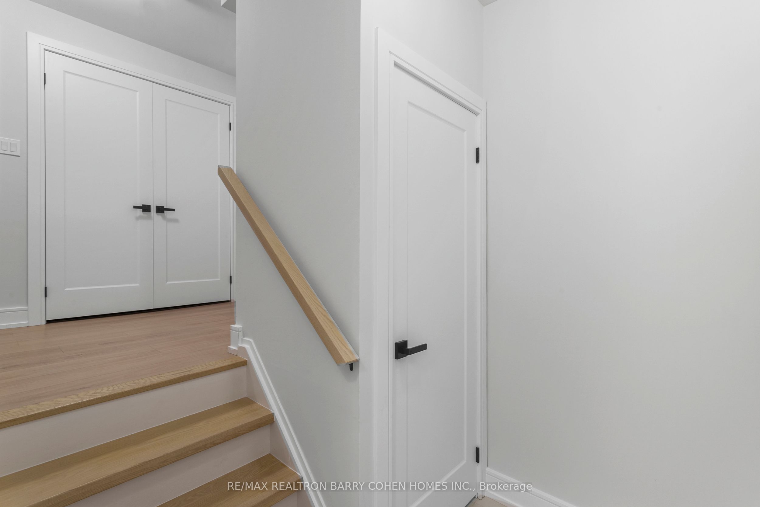 21 Galleria Parkway, #21