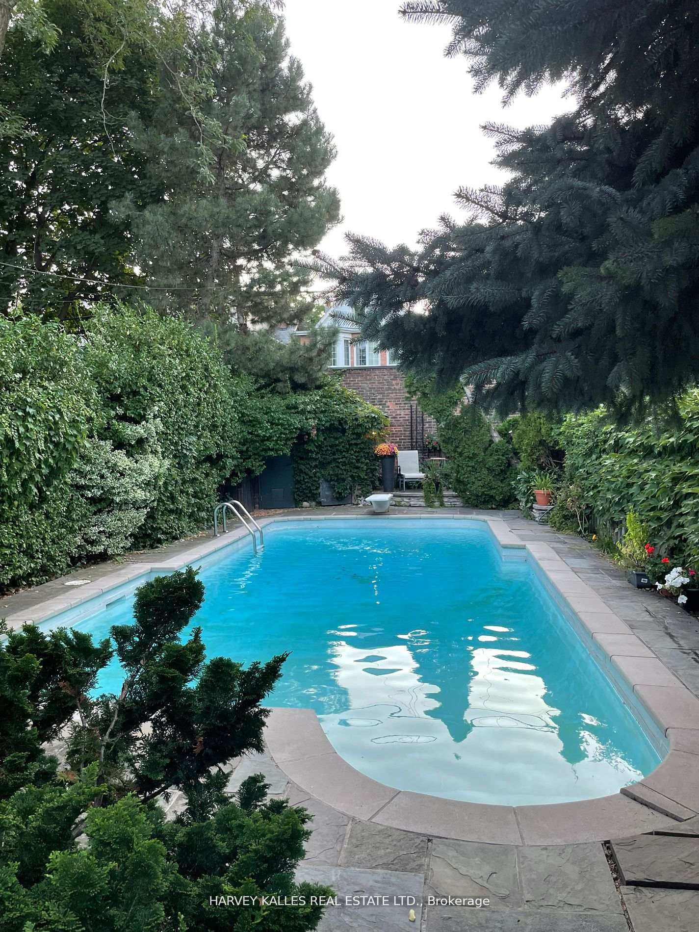 296 Glen Road