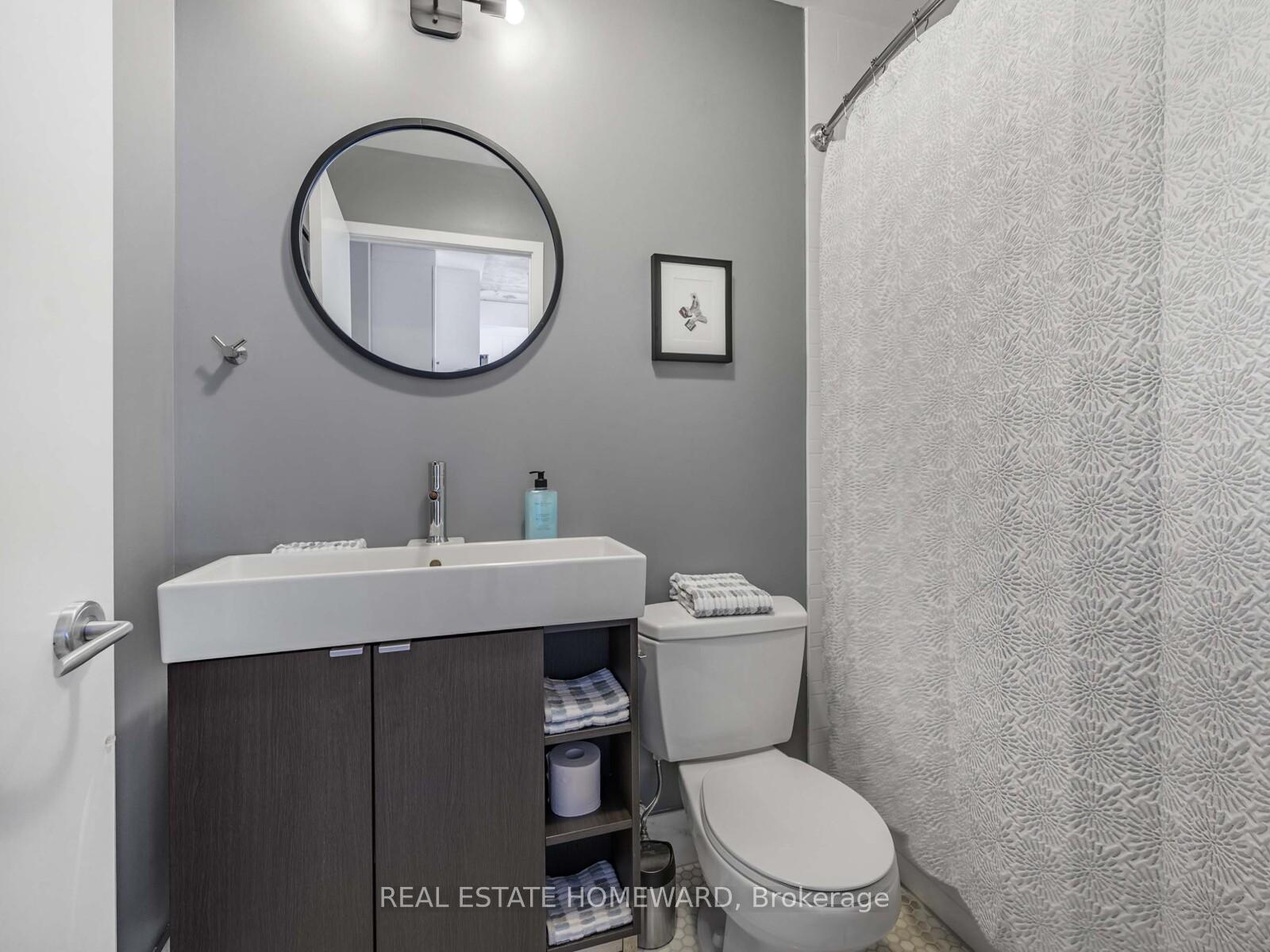 2 Bedrooms Condo at 38 Niagara, Toronto For sale