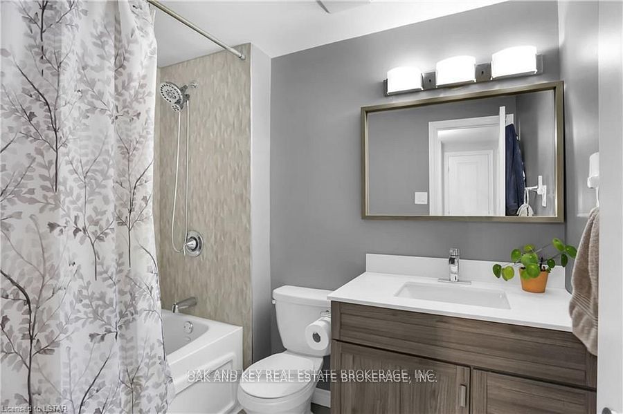 #28 - 159 Sandringham Crescent, London South, ON N6C 5A9