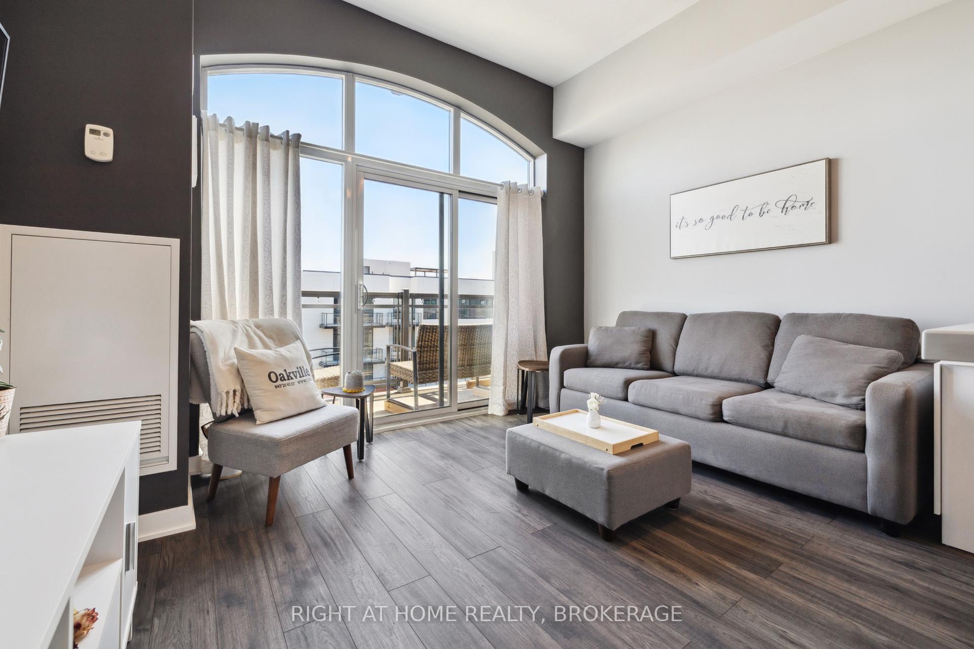 1 Bedroom Condo at 2486 Old Bronte, Oakville For sale