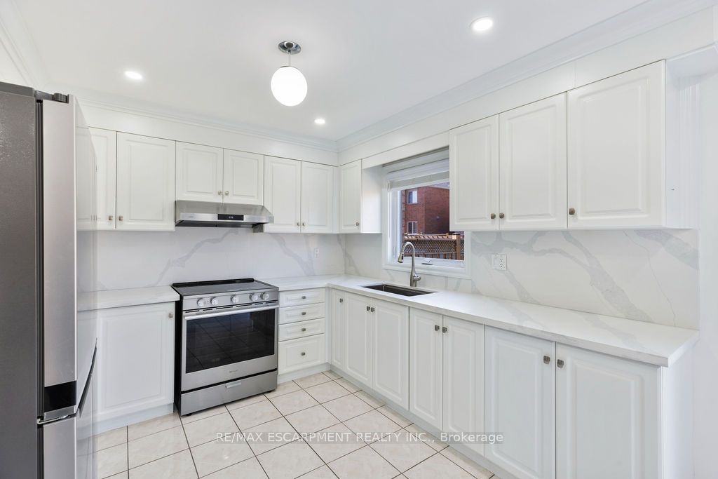 5100 Fallingbrook Drive