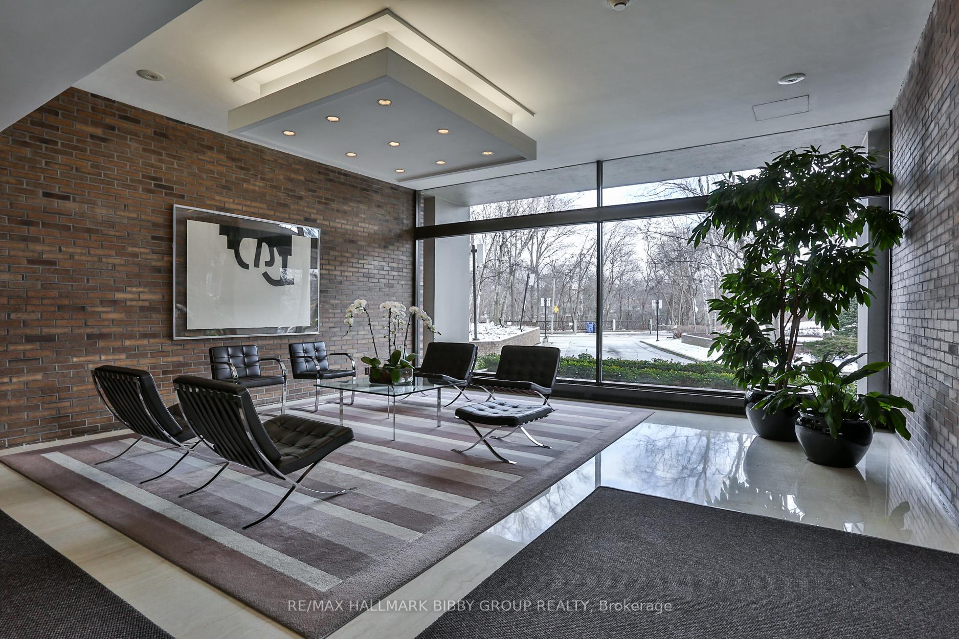 2 Bedrooms Co-op at 20 Avoca, Toronto For sale