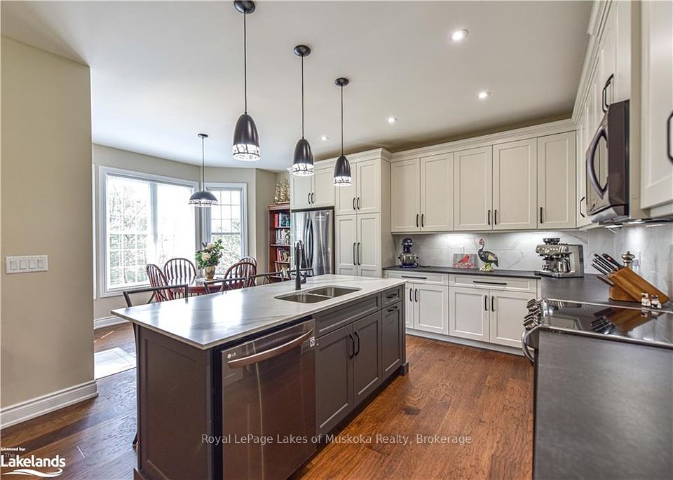 961 MUSKOKA BEACH