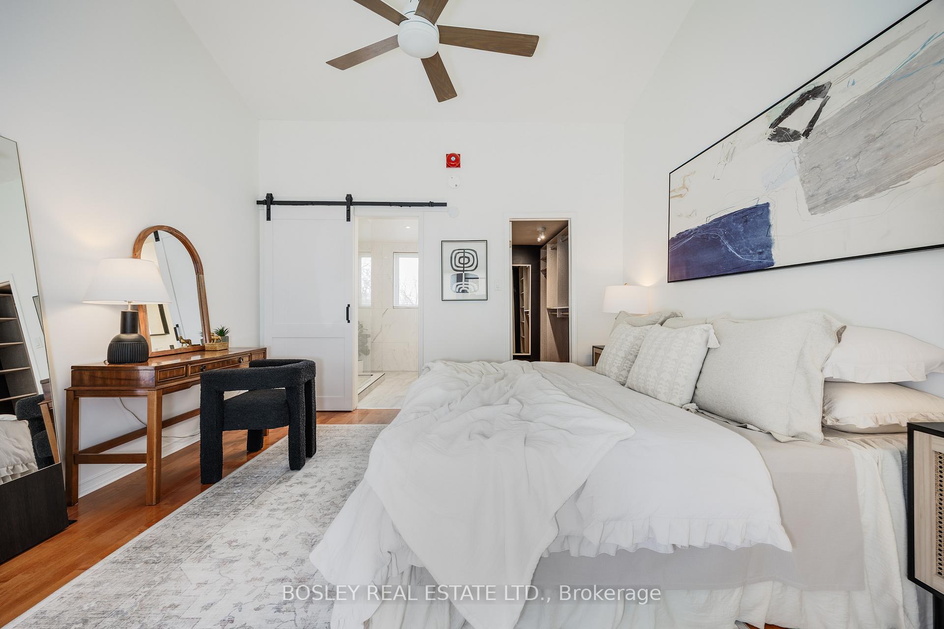4 Bedrooms Condo at 95 Summerhill, Toronto For sale