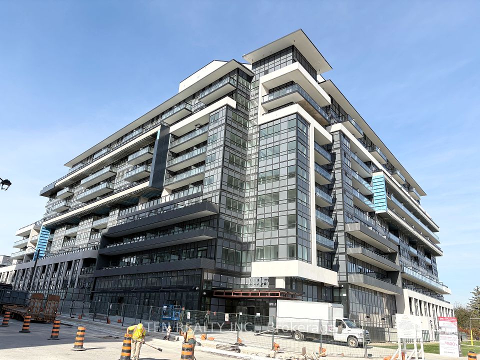 395 Dundas