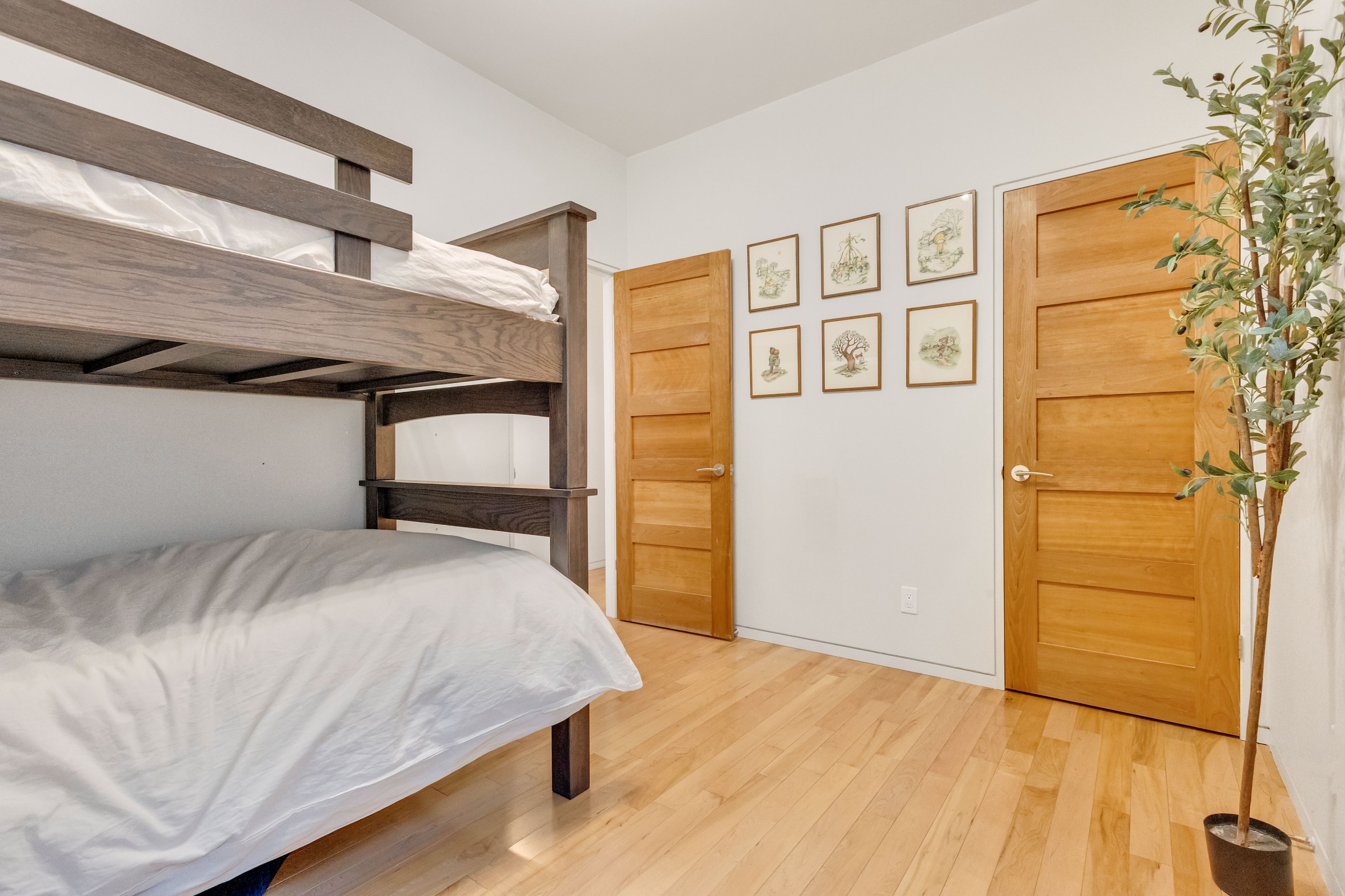 163 Belsize Drive
