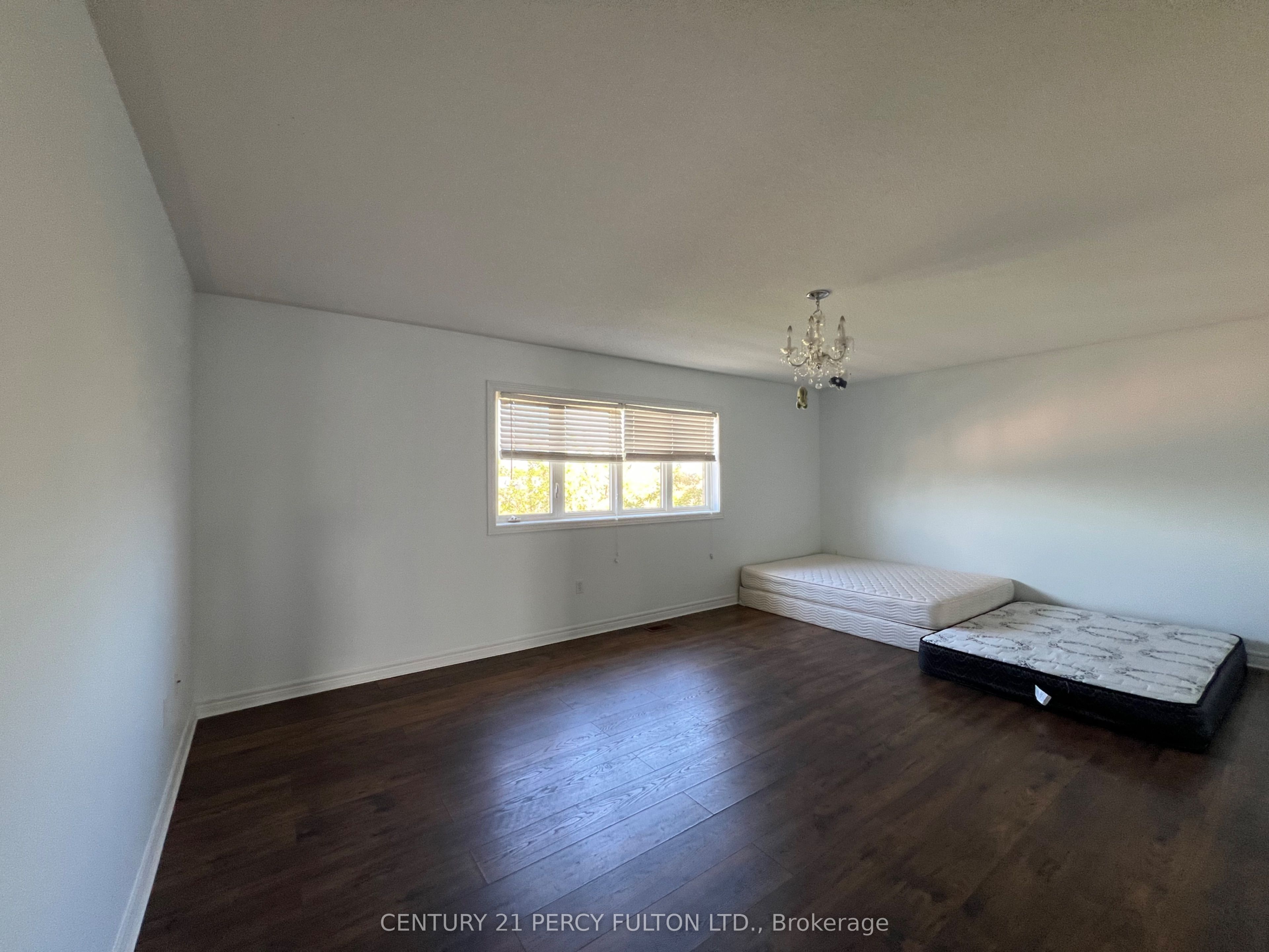 359 Woodspring Avenue