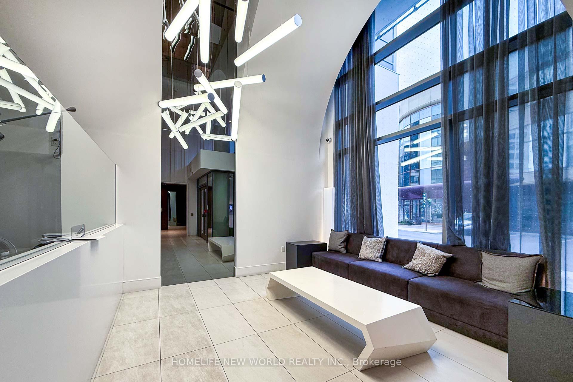 2 Bedrooms Condo at 10 De Boers,  Toronto For sale
