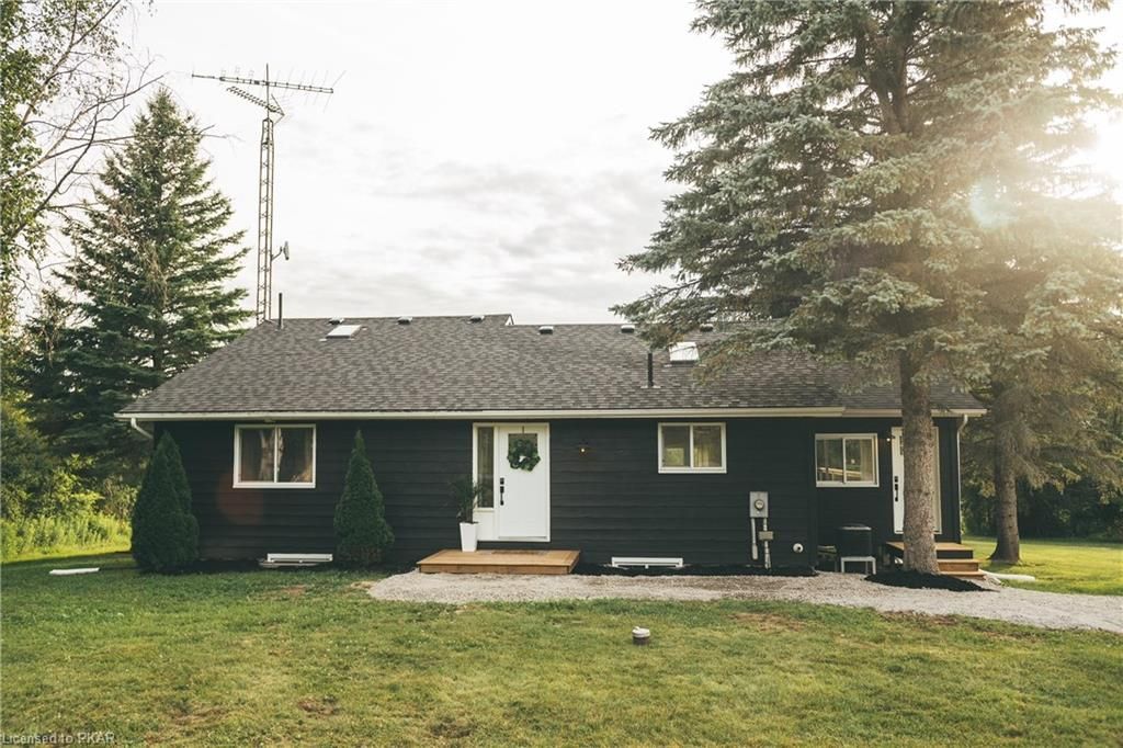 1935 PRATTS MARINA Road Smith-Ennismore-Lakefield Ontario K0L 2H0