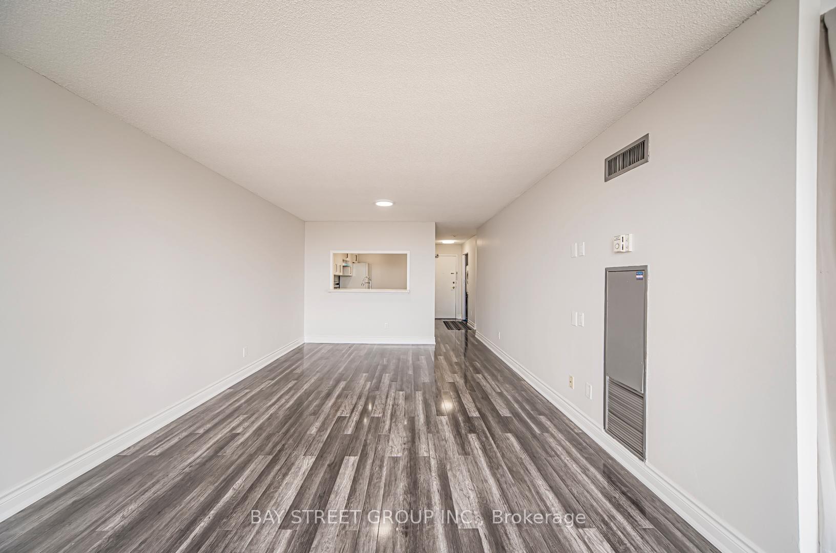 3 Bedrooms Condo at 2470 Eglinton, Toronto For sale