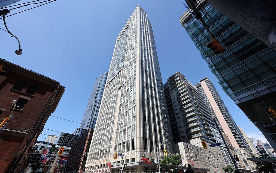 1 Bedroom Condo at 210 Victoria, Toronto For sale