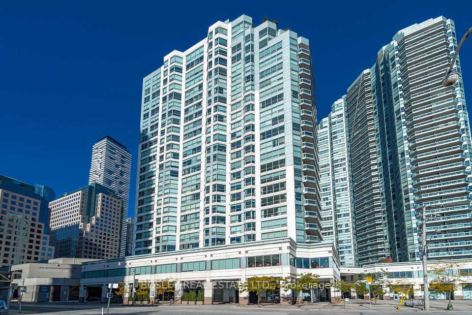 10 Queens Quay