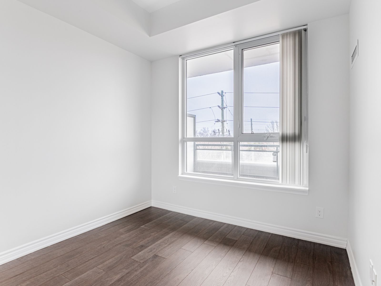 11611 Yonge Street 517