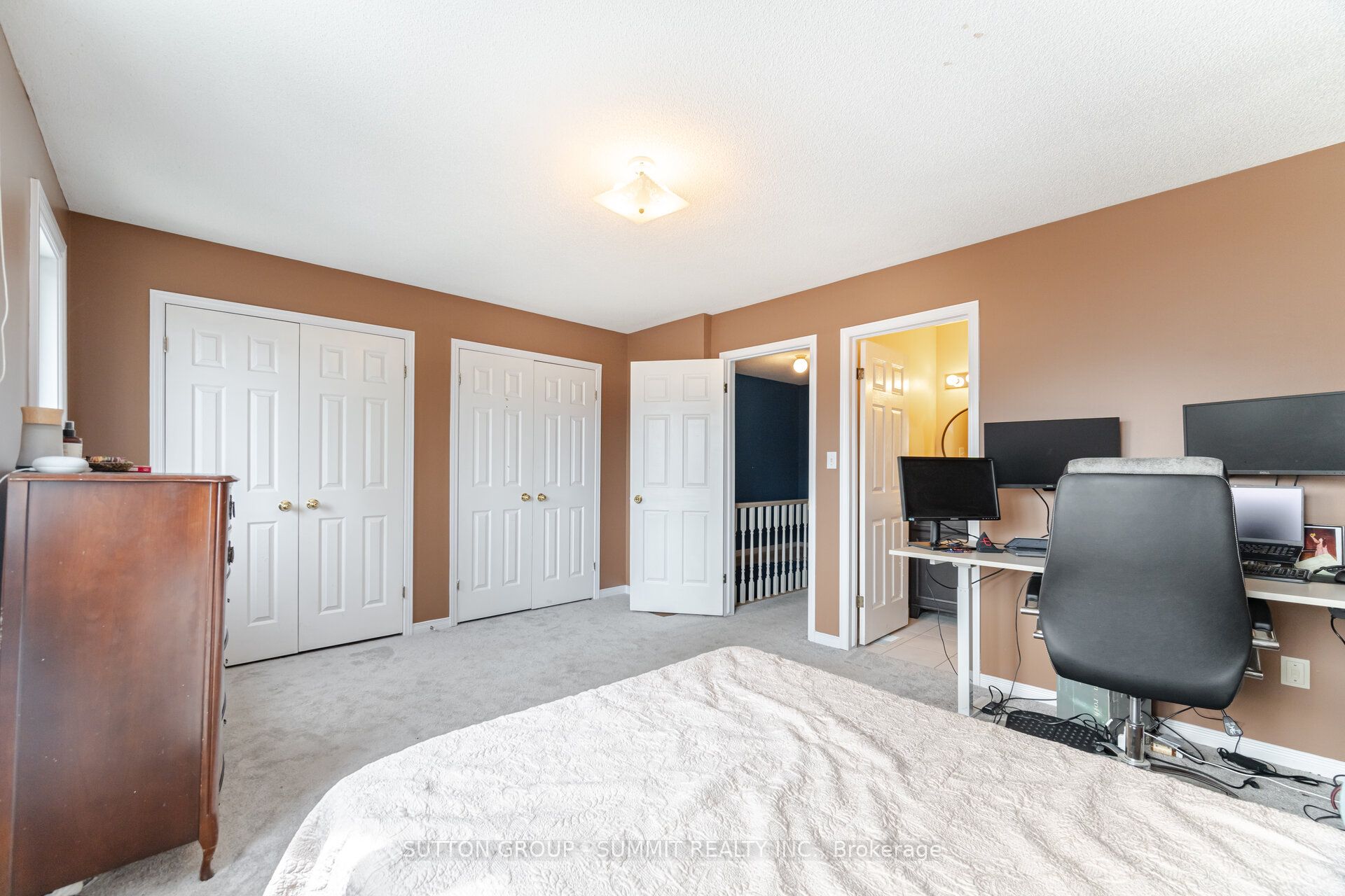 1809 Upper Wentworth Street, #32