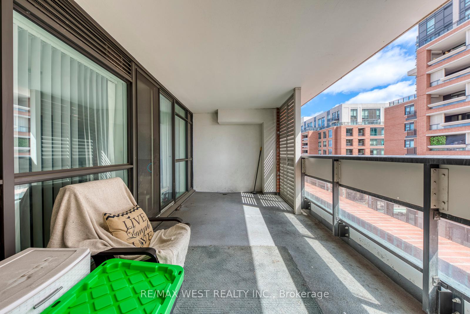 1 Bedroom Condo at 3091 Dufferin,  Toronto For sale