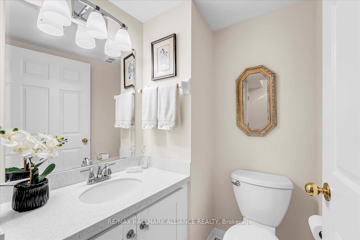 2 Bedrooms Condo at 1071 QUEENS, Oakville For sale