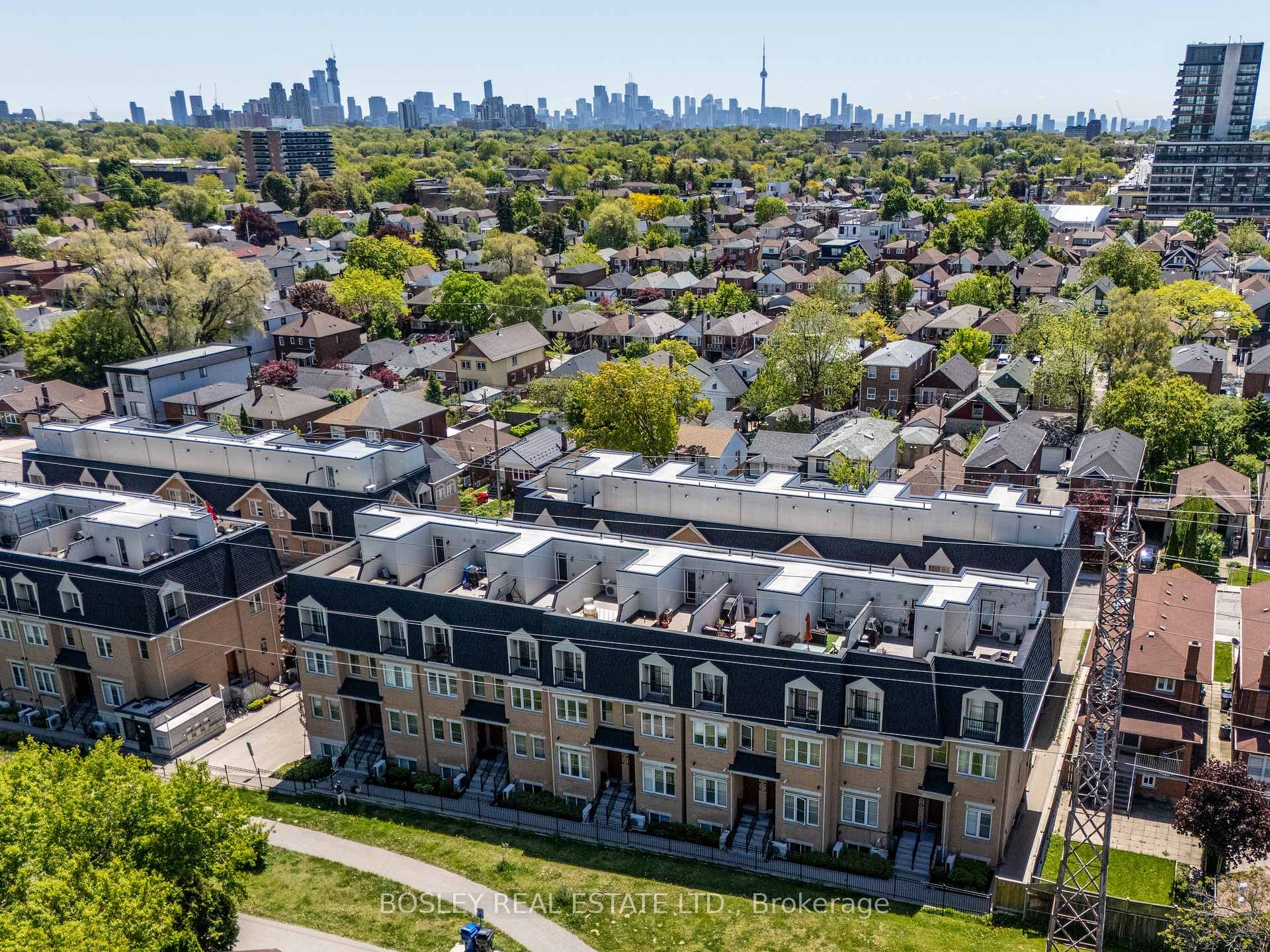 2 Bedrooms Condo at 390 Hopewell, Toronto For sale