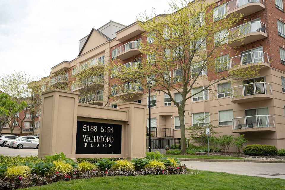 5188 Lakeshore