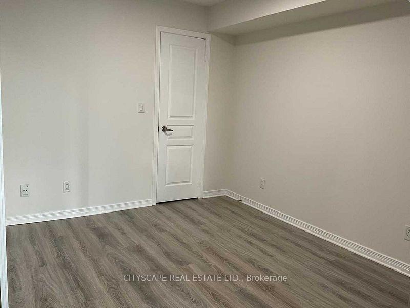 2 Bedrooms Condo at 352 Front,  Toronto For sale
