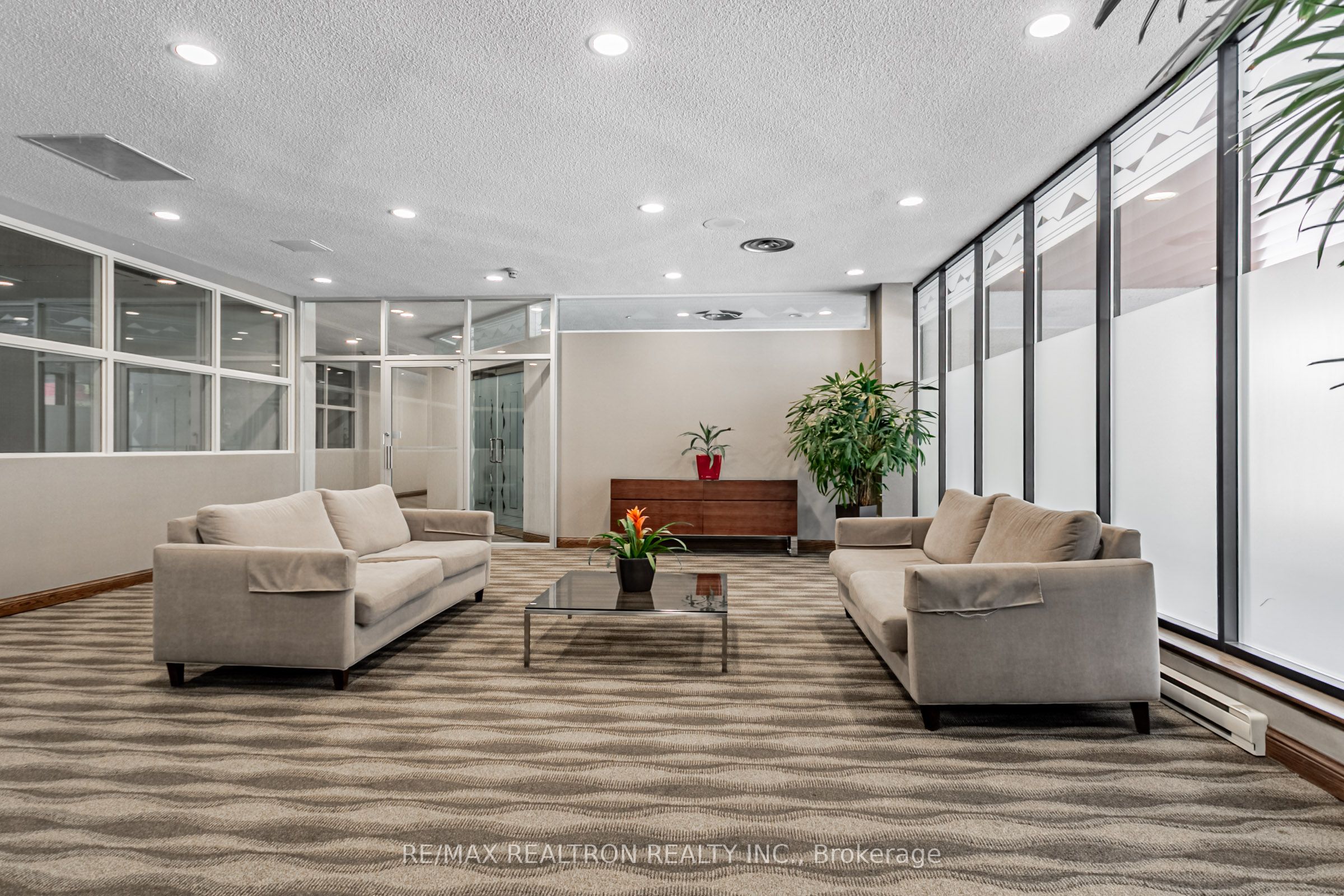 120 Carlton Street, #201