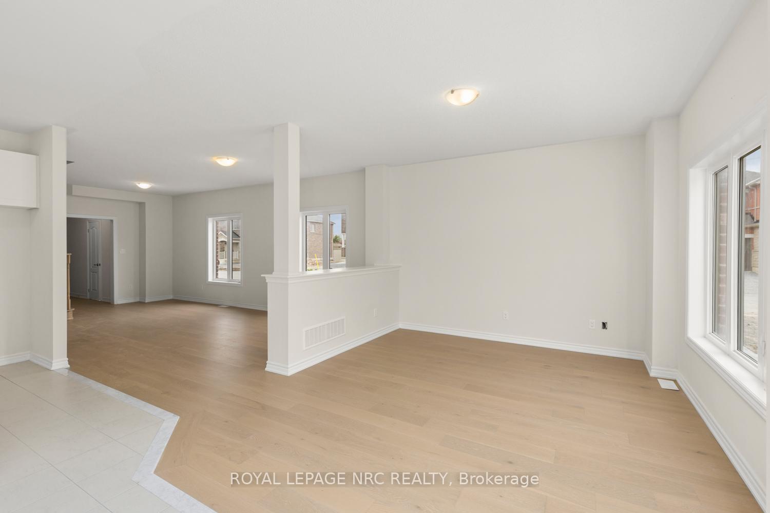Photo of 126 PALACE Street, Thorold, ON L2V 0N3