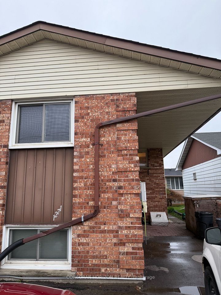 1271 Ottawa