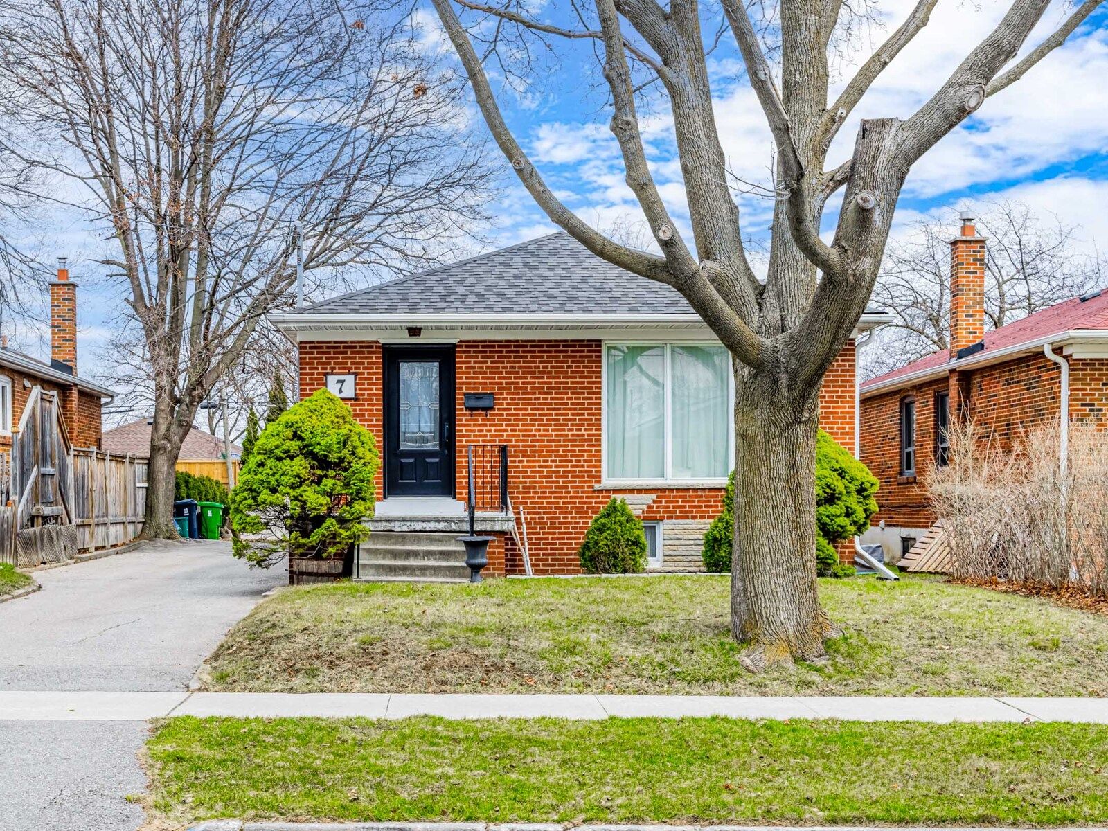 7 Heatherglen Road