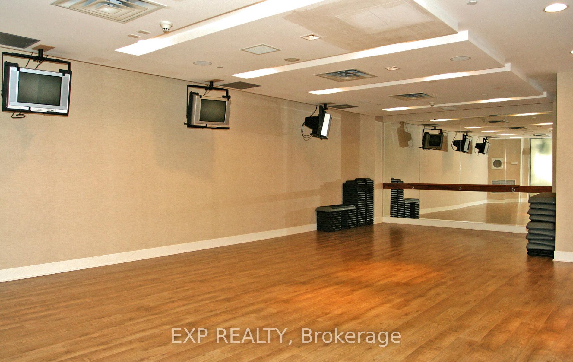 #1202 – 3880 Duke of York Boulevard, Mississauga, ON L5B 4M7
