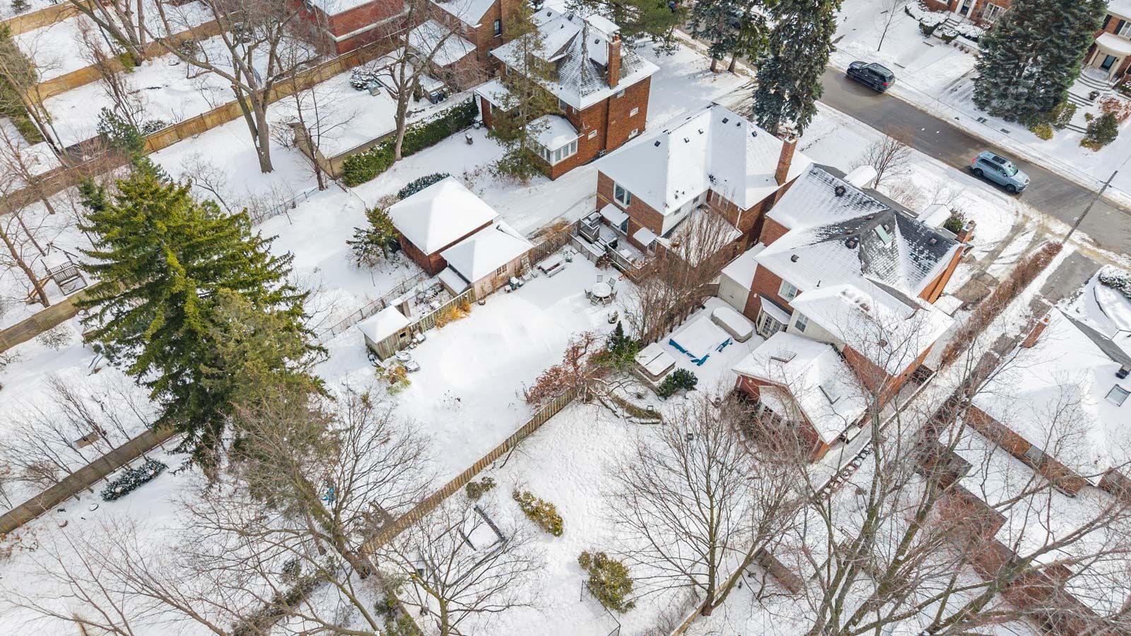 390 Glencairn Avenue
