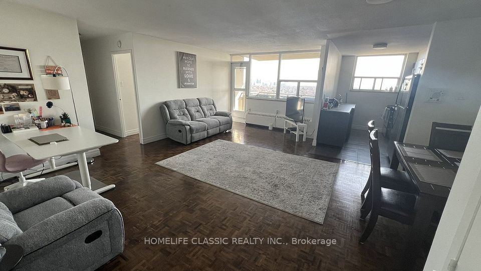 765 Steeles Avenue