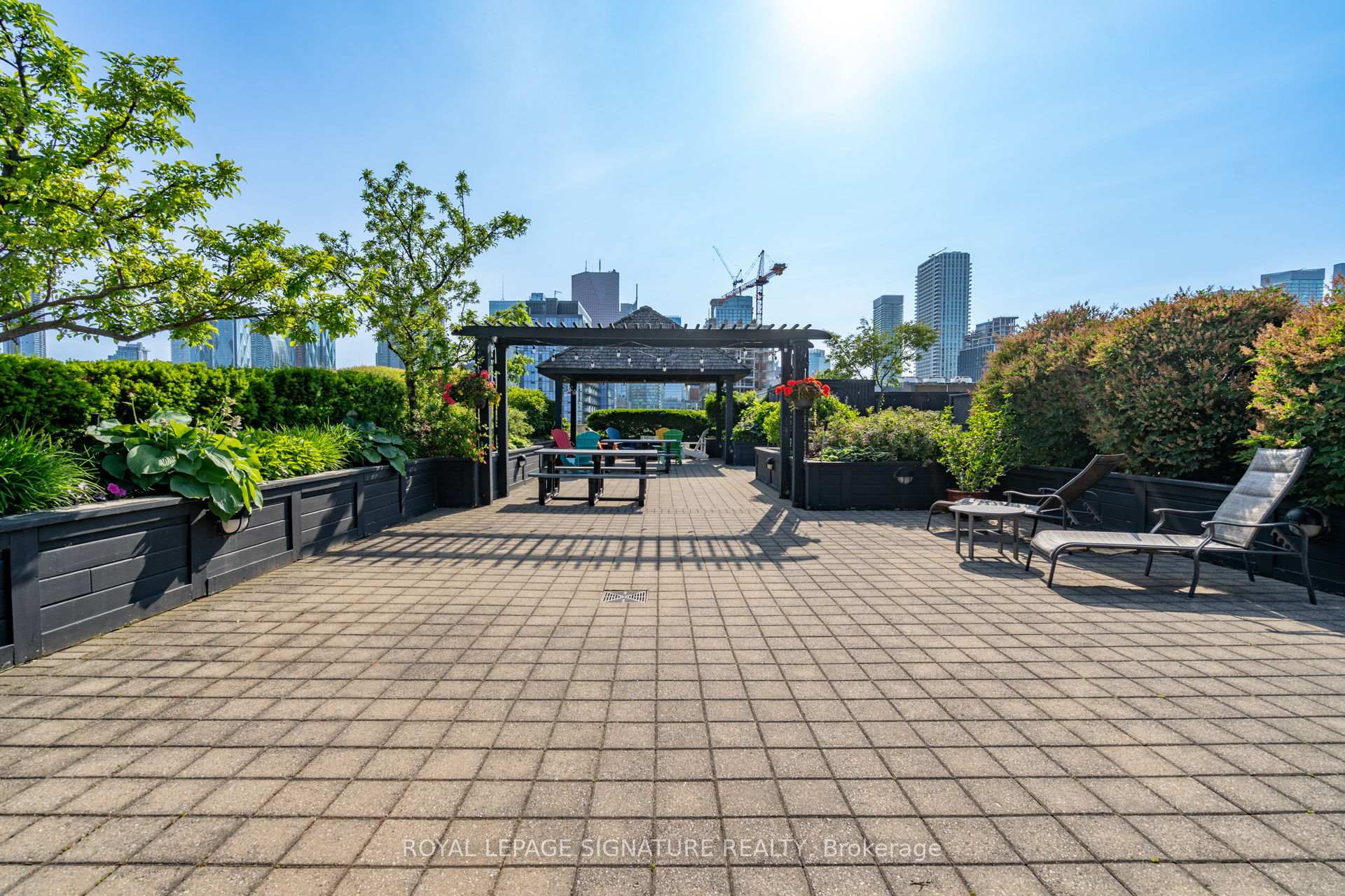 2 Bedrooms Condo at 323 Richmond, Toronto For sale