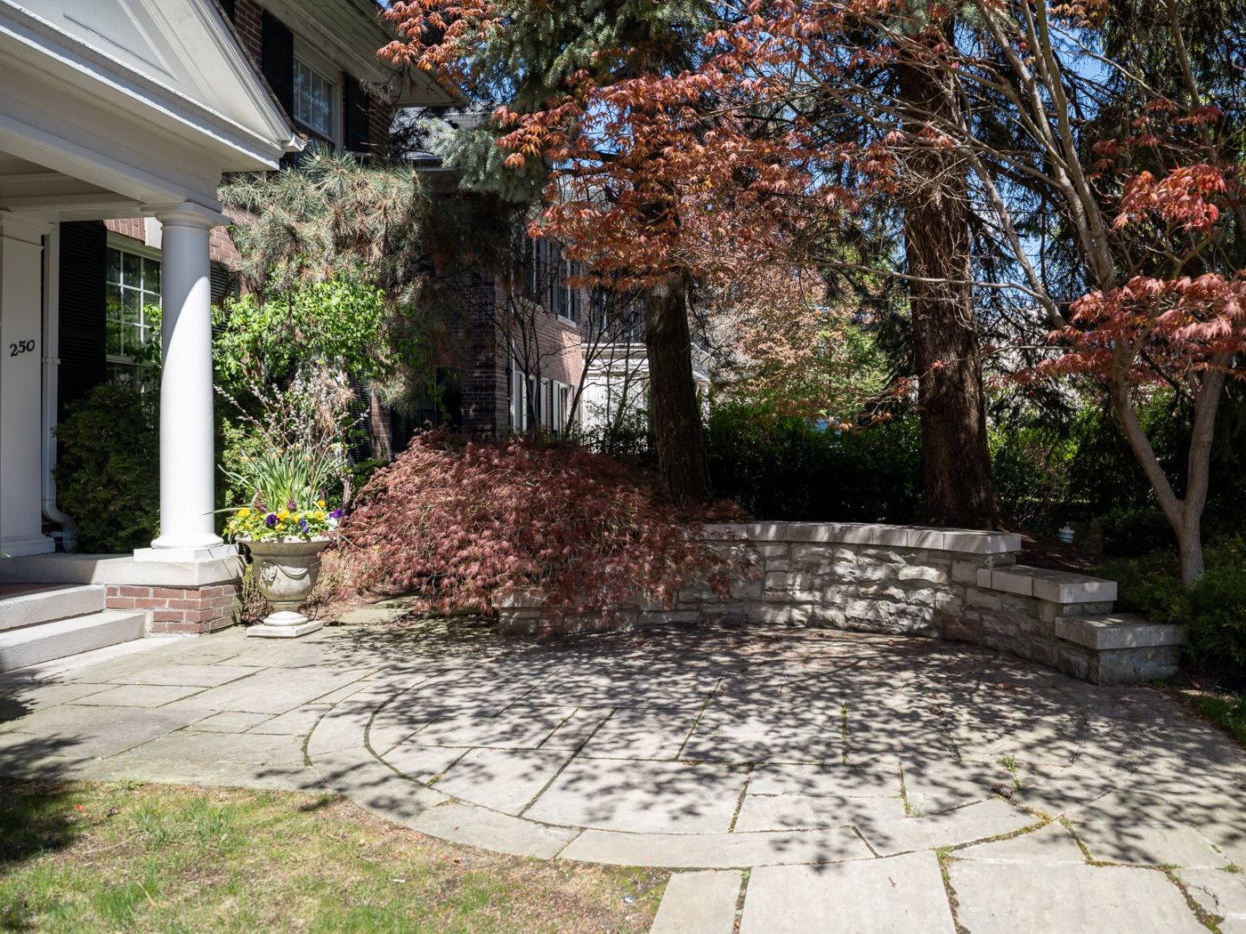 250 Warren Road