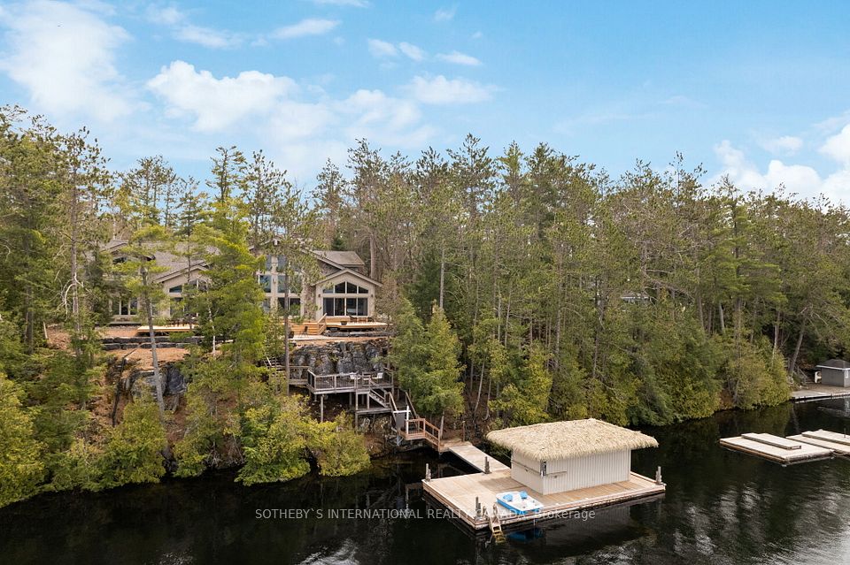 1827 Crystal Lake