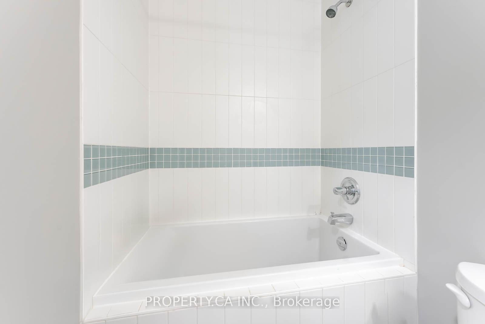 2 Bedrooms Condo at 165 Legion, Toronto For sale