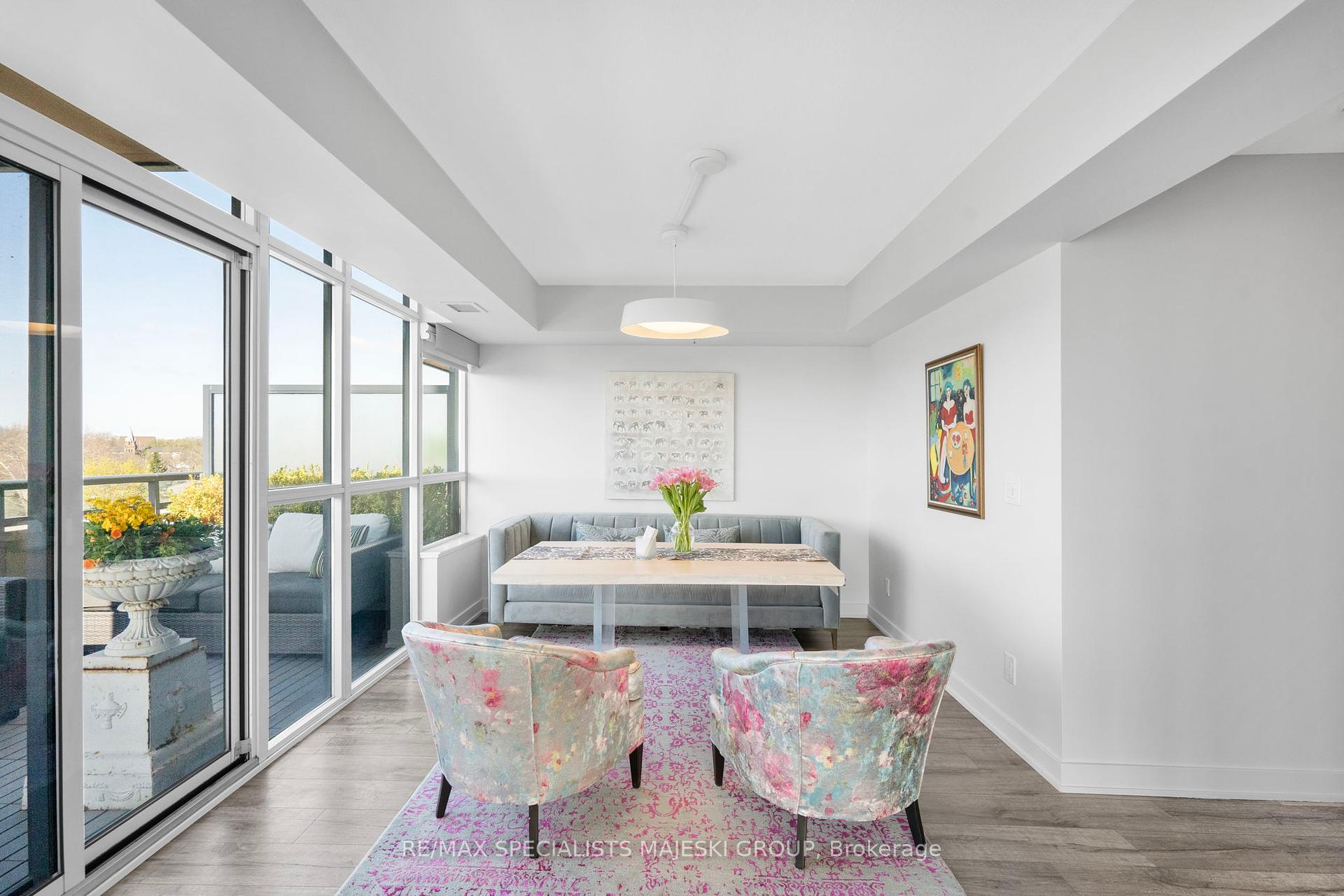 3 Bedrooms Condo at 11 Superior, Toronto For sale