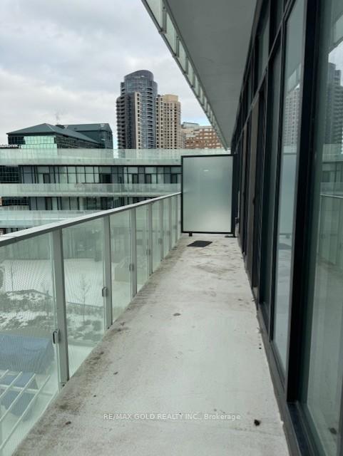 2 Bedrooms Condo at 3883 Quartz,  Mississauga For sale