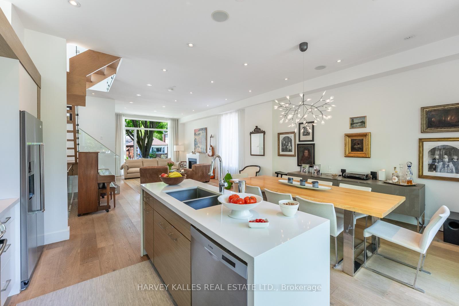 13 Barfield Avenue