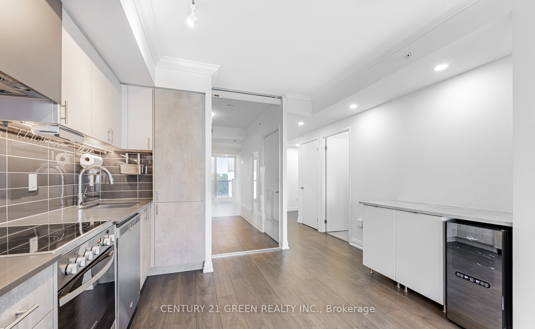 10 Gibbs Road, #514