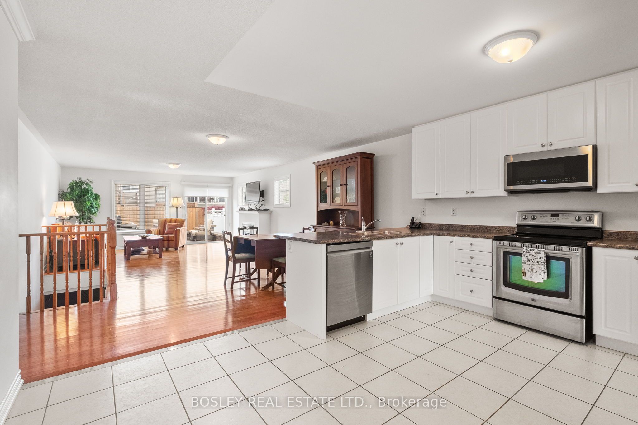 4 Austin Court