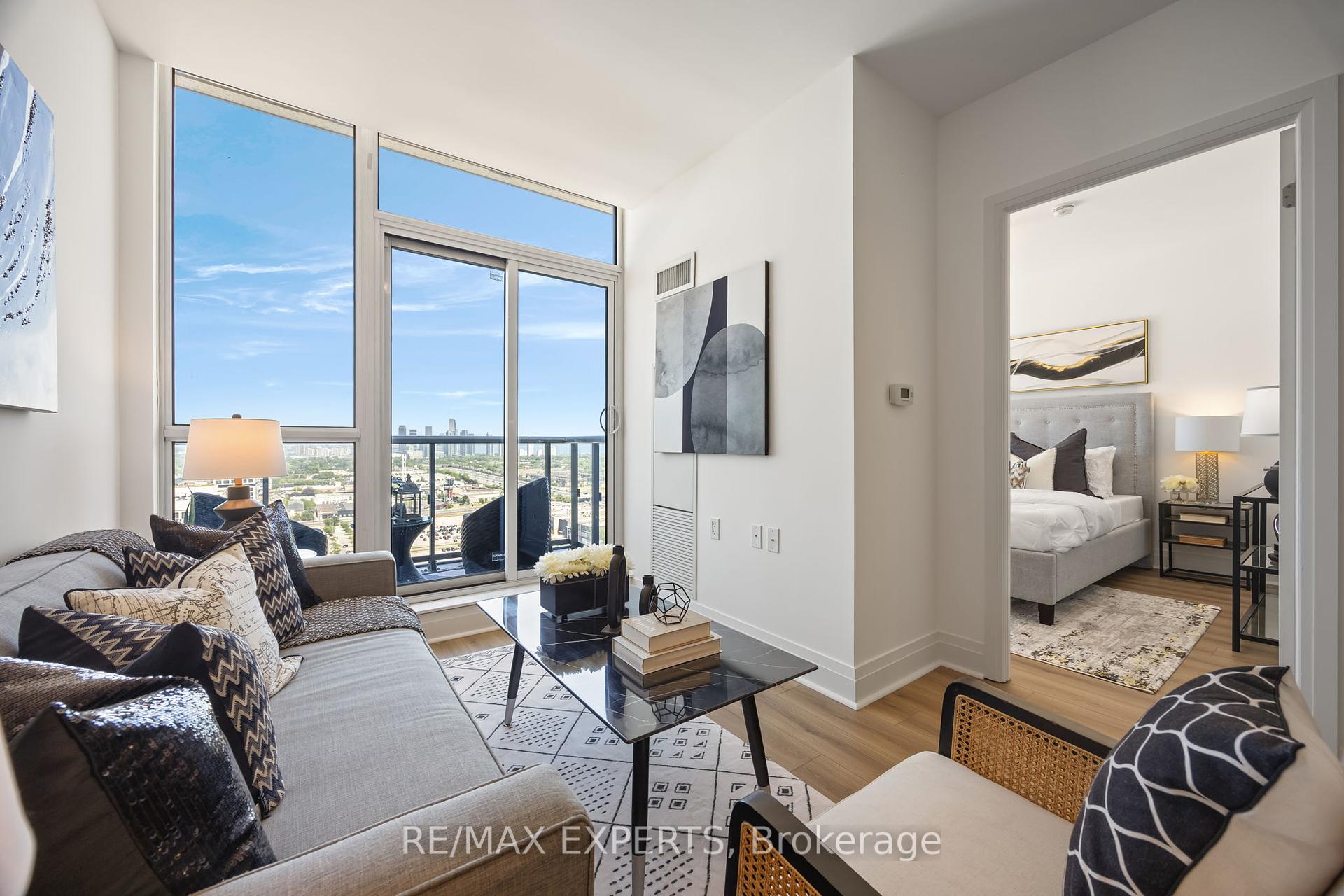 1 Bedroom Condo at 17 Zorra, Toronto For sale