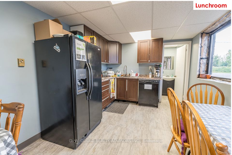9577 Sideroad 17, Erin