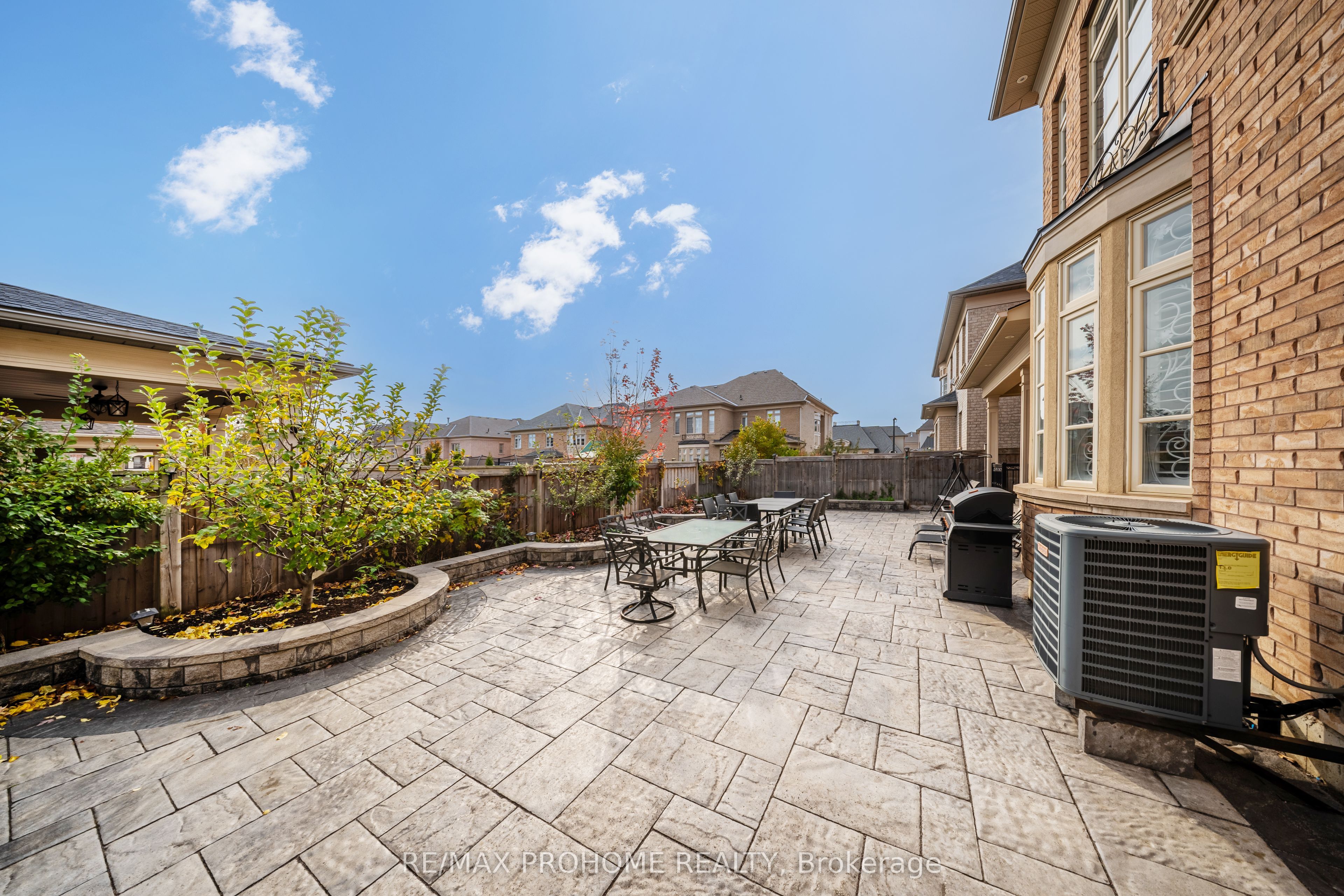 48 Silver Sterling Crescent
