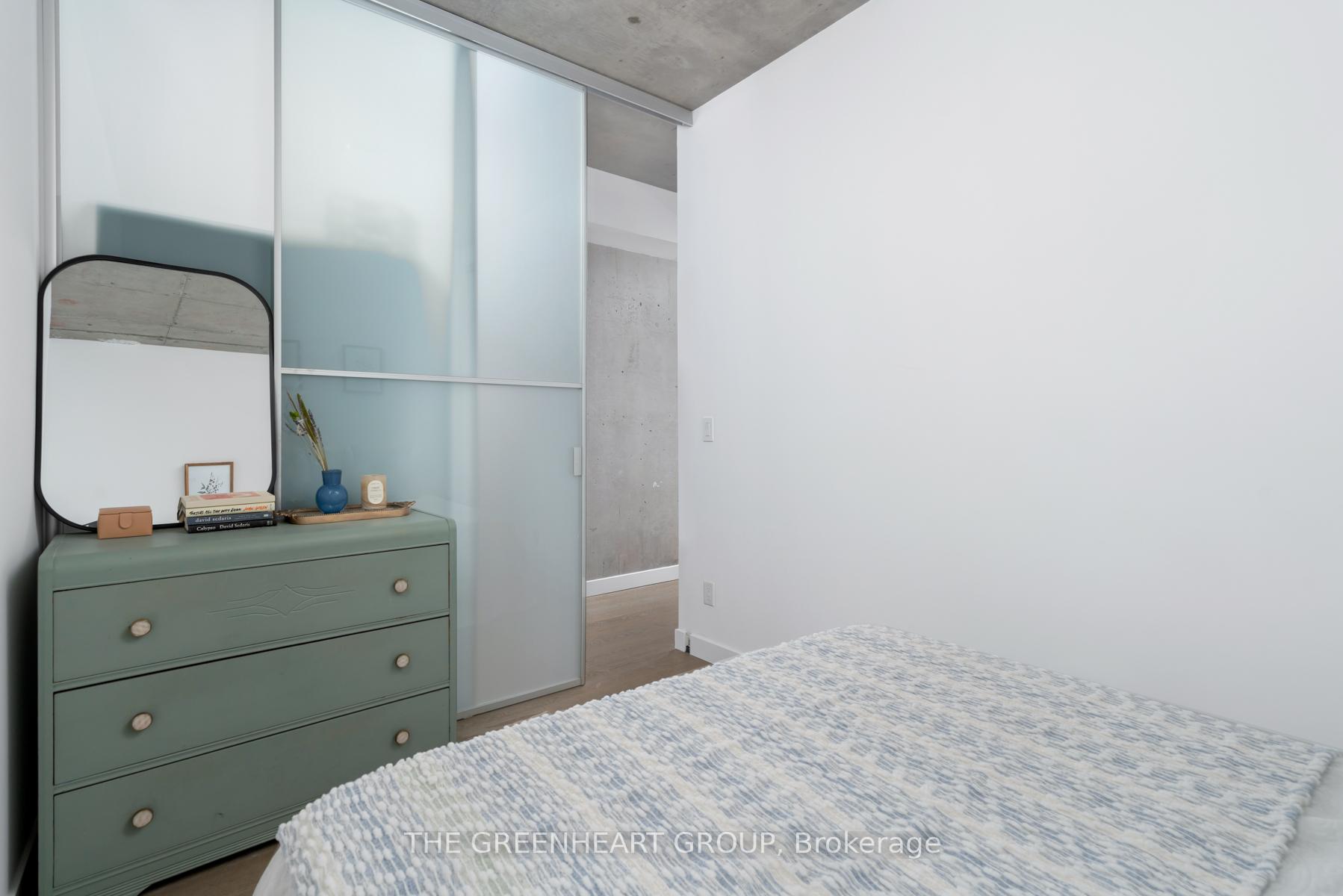 2 Bedrooms Condo at 90 Broadview,  Toronto For sale