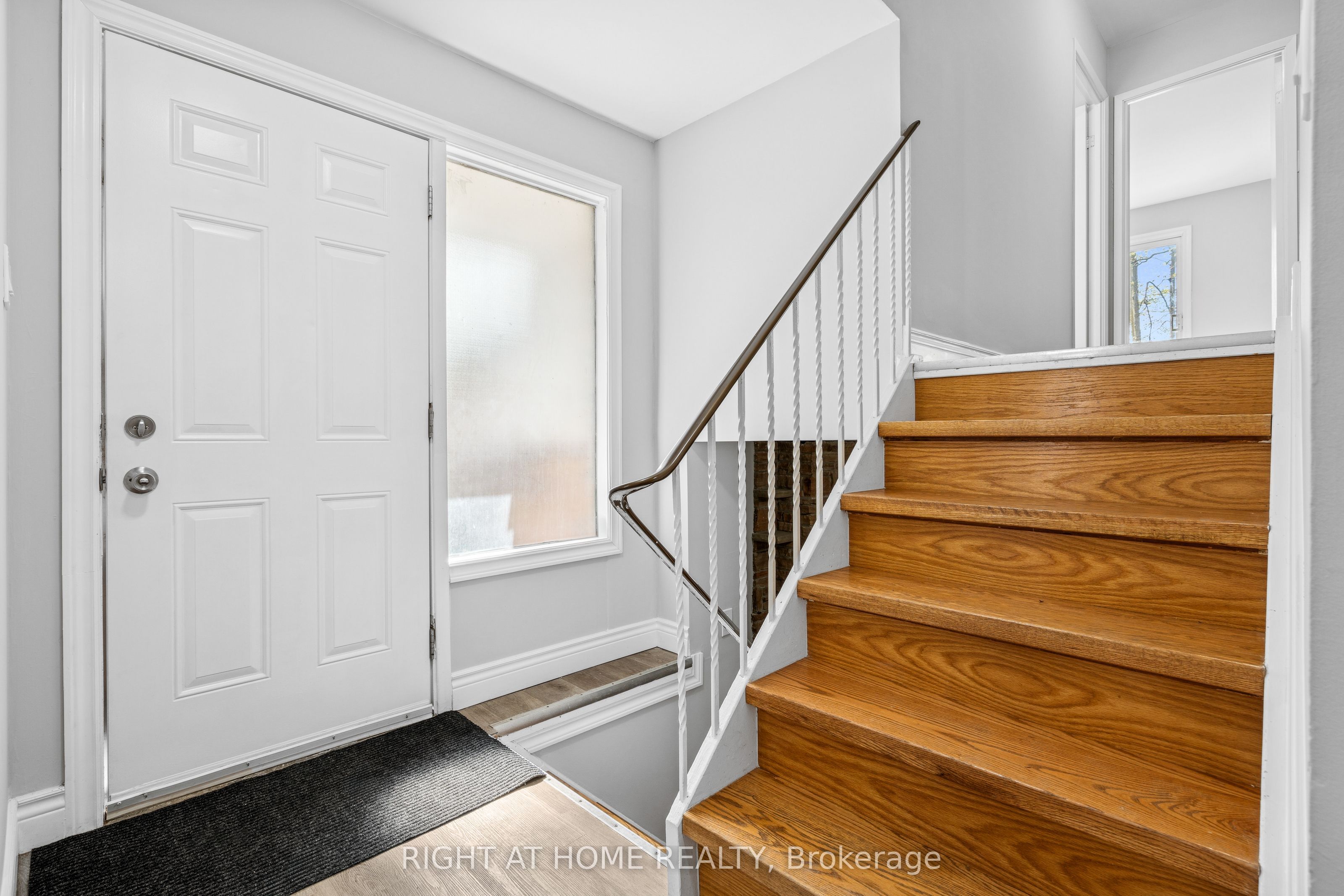 21 Ashdale Court