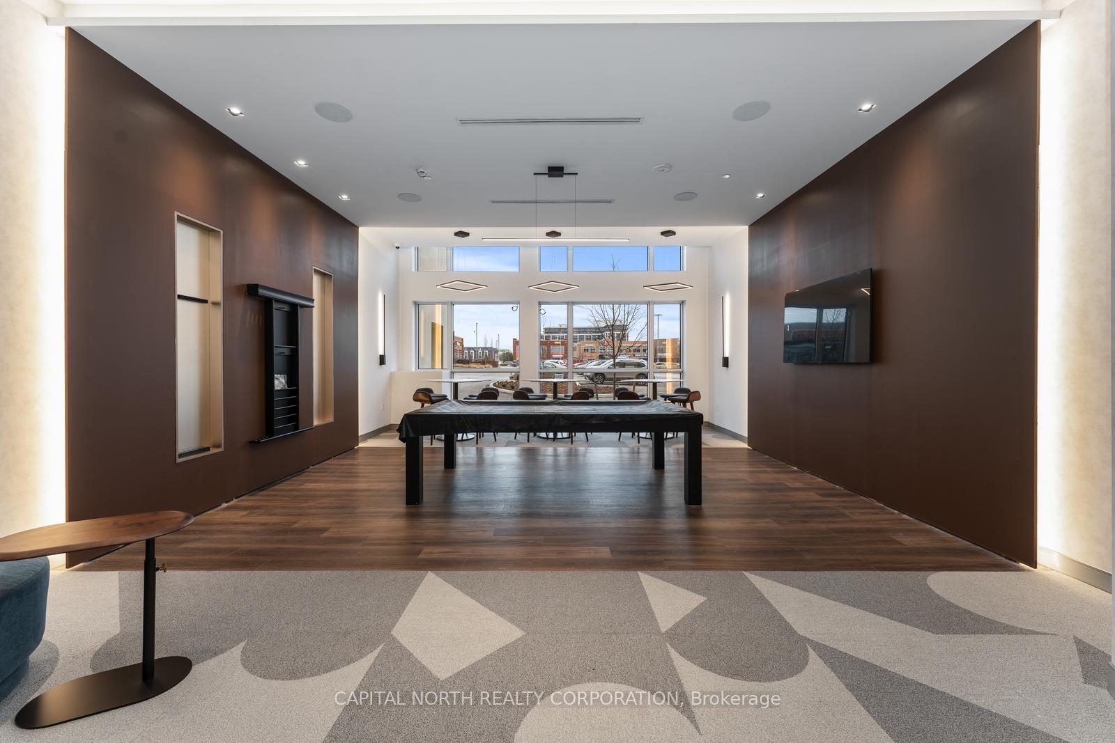 3 Bedrooms Condo at 509 Dundas,  Oakville For sale