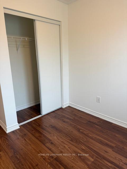 3 Bedrooms Condo at 15 Heron Park, Toronto For sale