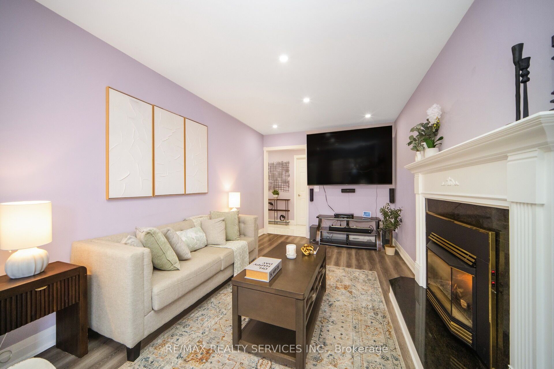 24 Neville Crescent, Brampton, ON L6S 5L1